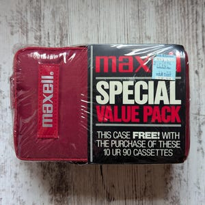 1986 Maxell UR 90 Cassettes Special Value Pack with Case