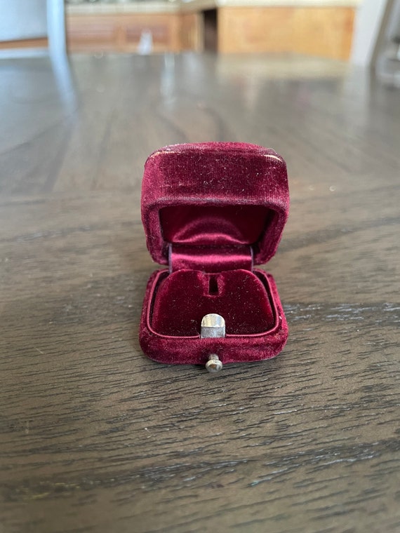 antique velvet box Gem