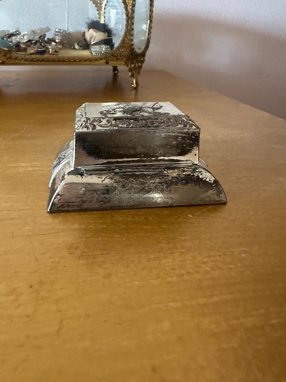 Rare Vintage Metal Ring Box Occupied Japan - image 9