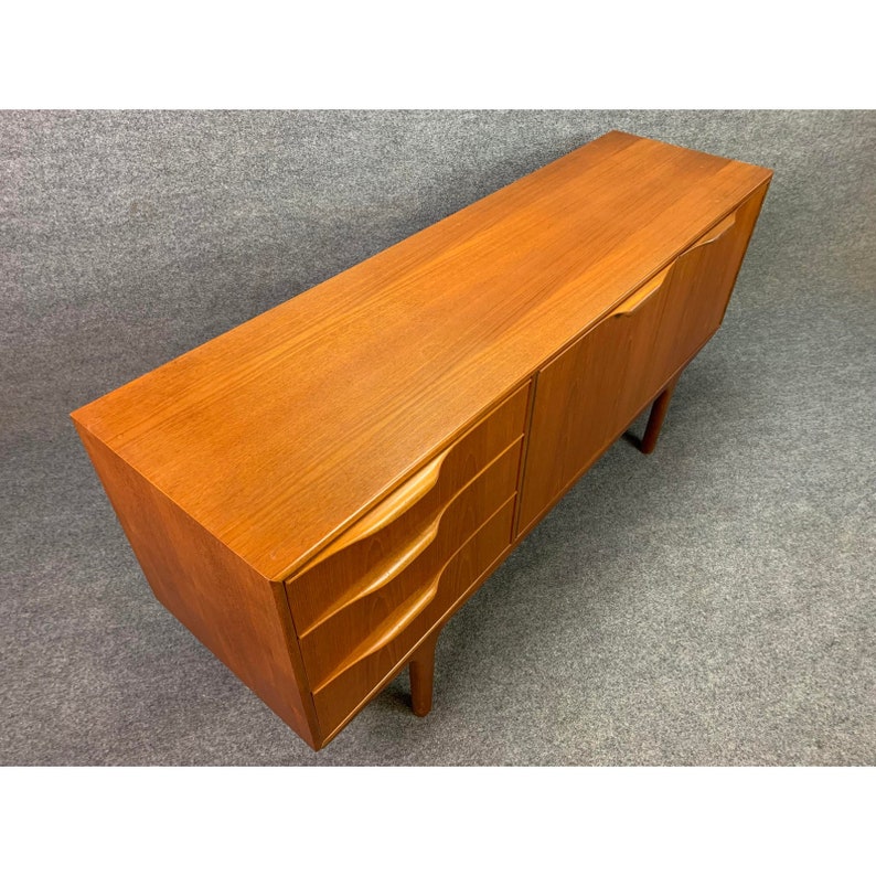 Vintage British Mid Century Modern Teak Dunvegan Compact Credenza by McIntosh image 4