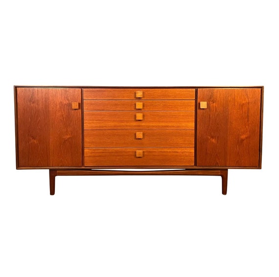 G 2024 plan credenza