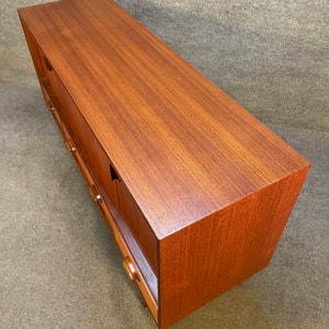 Vintage British Mid Century Modern Teak Compact Credenza by G Plan Bild 3