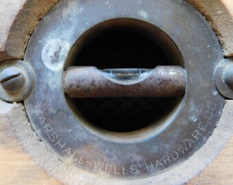 2 Vintage woodworking levels - Sargent and Marshall Wells