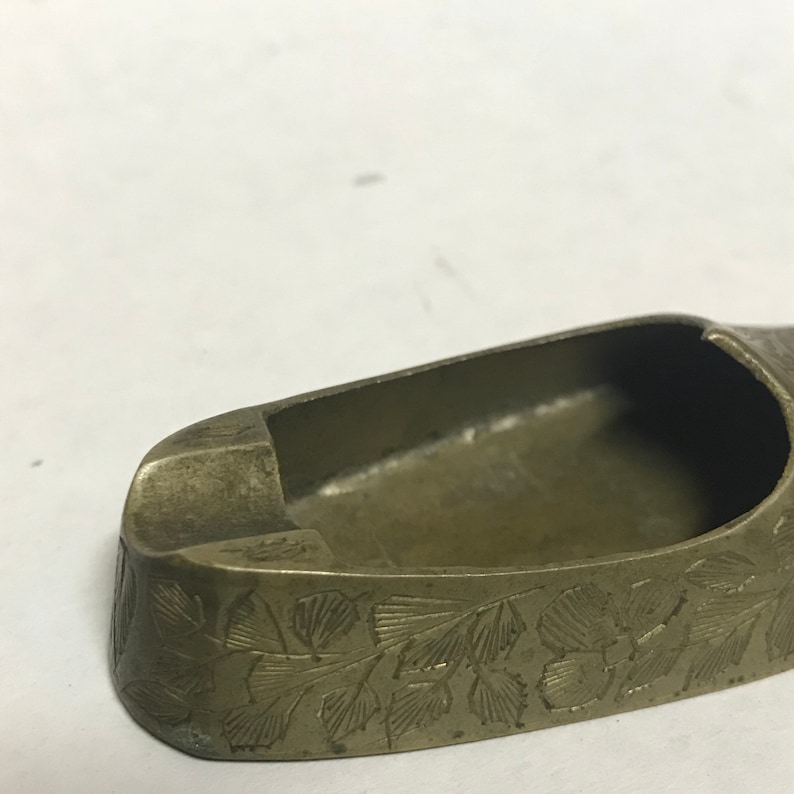 Pair of Small Indian Brass Jutti Slipper Ashtrays