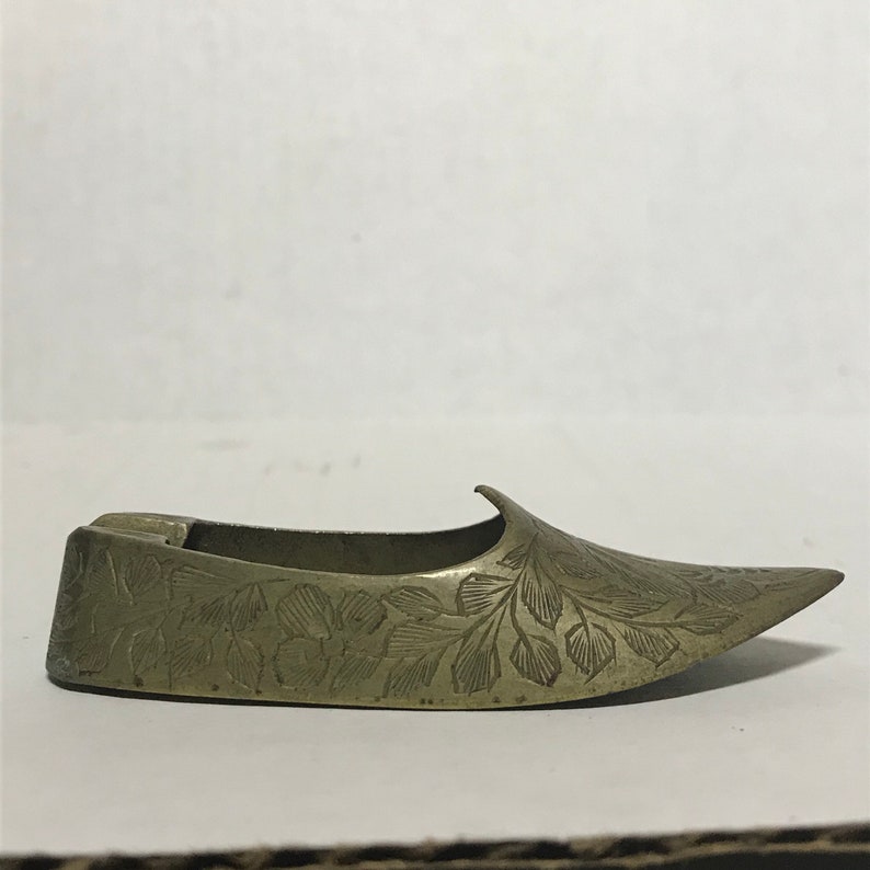 Pair of Small Indian Brass Jutti Slipper Ashtrays