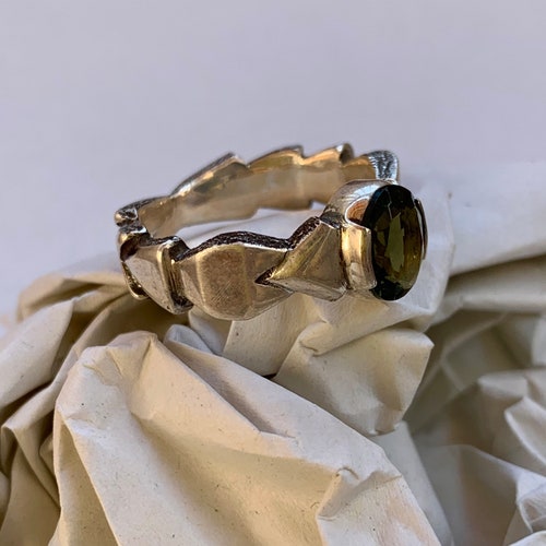 Moldavite shops Ring. Silver 925. 8 1/2 US Size (955)
