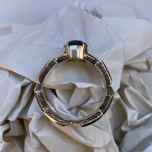 Moldavite shops Ring. Silver 925. 6 1/2 US Size (950)