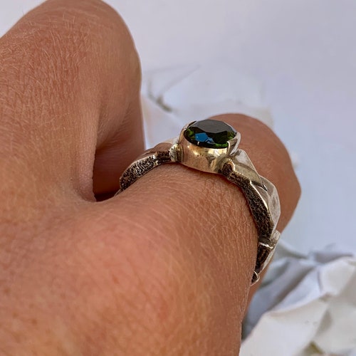 Moldavite shops Ring. Silver 925. 8 1/2 US Size (955)