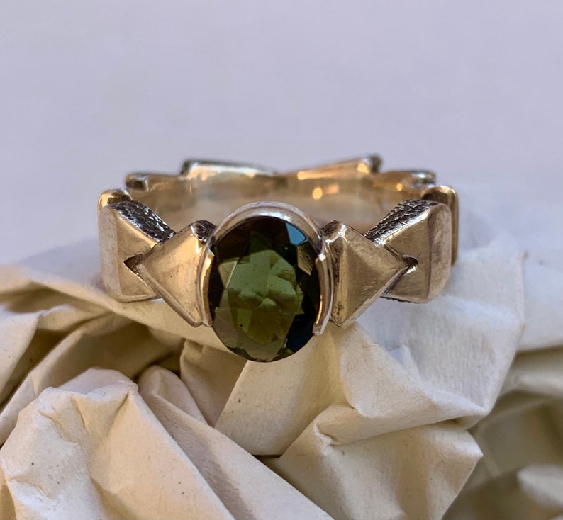 Moldavite shops Ring. Silver 925. 8 1/2 US Size (955)