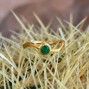 Tsavorite Ring, Gold 18k, Gold Ring, Tsavorite Jewelry, Organic Design, Unique Piece, Asymmetric Design, 6 1/2 - 7 US Size (1569)