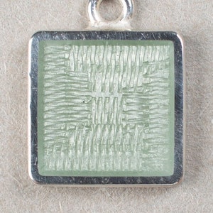 Pale Silver Grey Transparent Enamel Powder: Leaded Glassed Powder, 25g