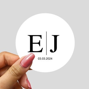 Custom Wedding Monogram Stickers: Round Favor Labels