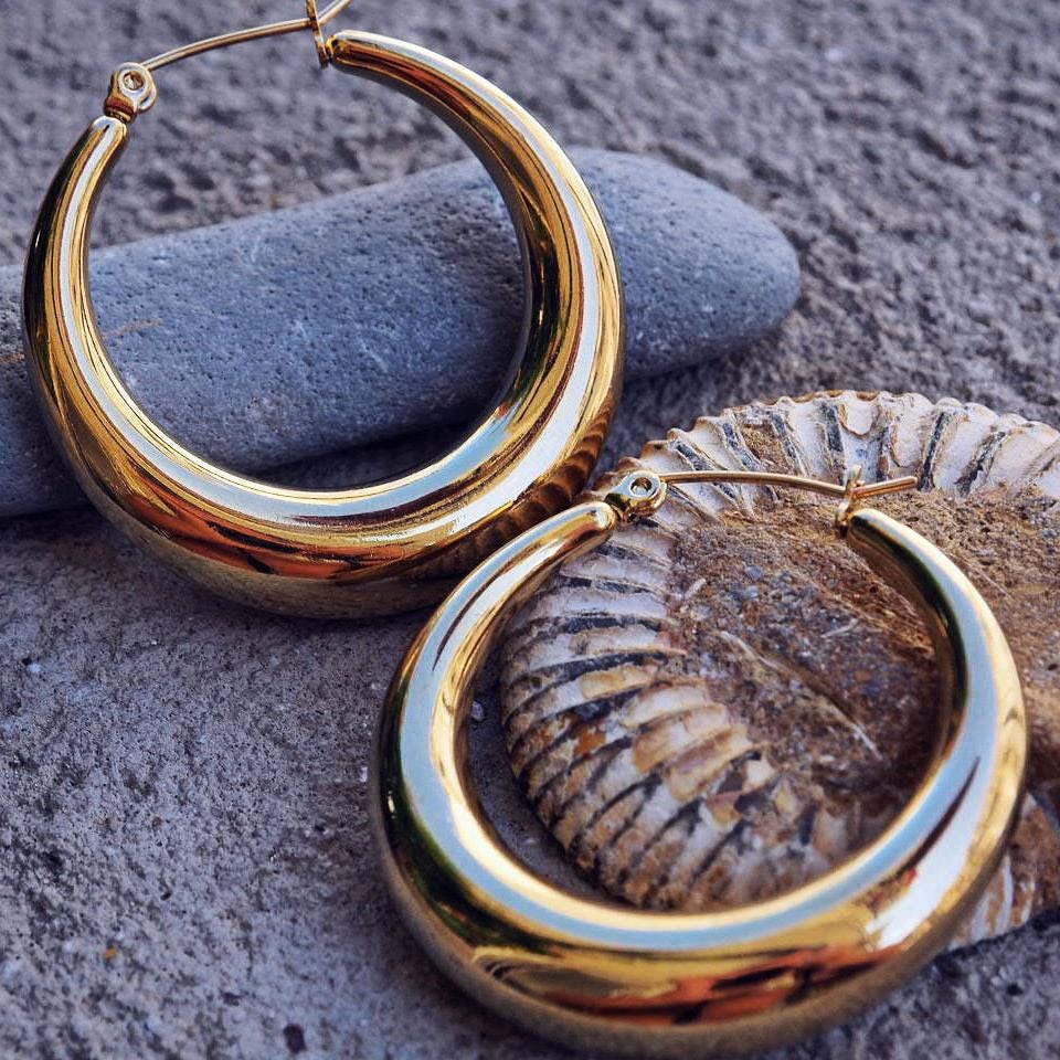 LunarCharm Gold Creolen 18K Vergoldet - Kleine Scharnier-Creolen Für Helix, Tragus & Knorpel-Piercings