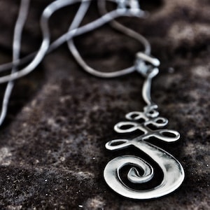 pendentif symbole unalome spirituel en argent argent sterling 925 wicca occulte pendentif fait main collier image 5