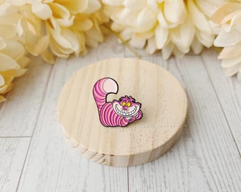 Pin del Gato de Cheshire de 2,5 cm / Pin esmaltado de Alicia en el País de las Maravillas