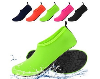 INTERESTPRINT Mens Water Shoes Pumpkin Castle Barefoot Swim Shoes Quick Dry Beach Pool Socks