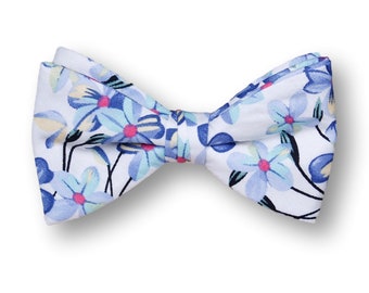 White Pre-tied Bowtie. Mens Pre-tied bowtie. Pre-tied Bowtie