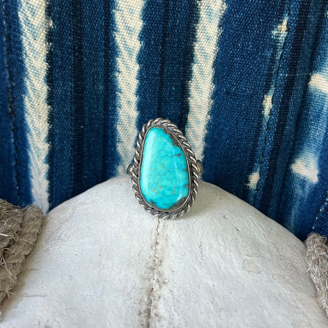 Vintage Kingman Turquoise Statement Ring size 11 - Etsy
