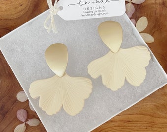 Lilly Collection // Modern Flower + Gold Teardrop Earrings