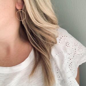 The Eclipse Earring Set // Modern Statement Earrings // Gold // Classy Earrings // Lightweight Statement Earrings // Bar Hoop image 7