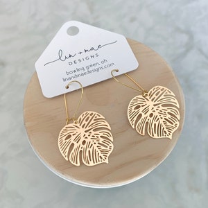 Gold Monstera Leaf Earrings // Lightweight Gold Pendant Charms
