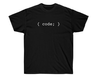 Puede incluir: Camiseta negra con texto blanco que dice "{ code; }"