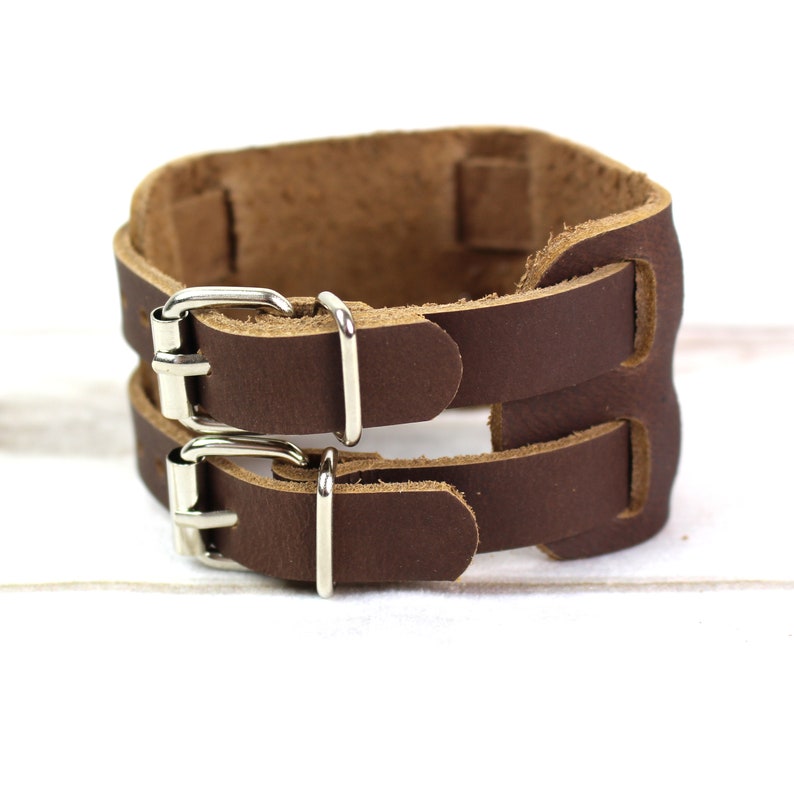 Walker and Williams BRC-BRN Walnut Brown Premium Leather Double Strap Quick Pick Bracelet image 5