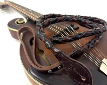 Walker And Williams M-51-CGN/BLK Throwback Series Hickory Brown And Black Grain Leather "Twist" Mandolin Strap For F And A Type Mandolins