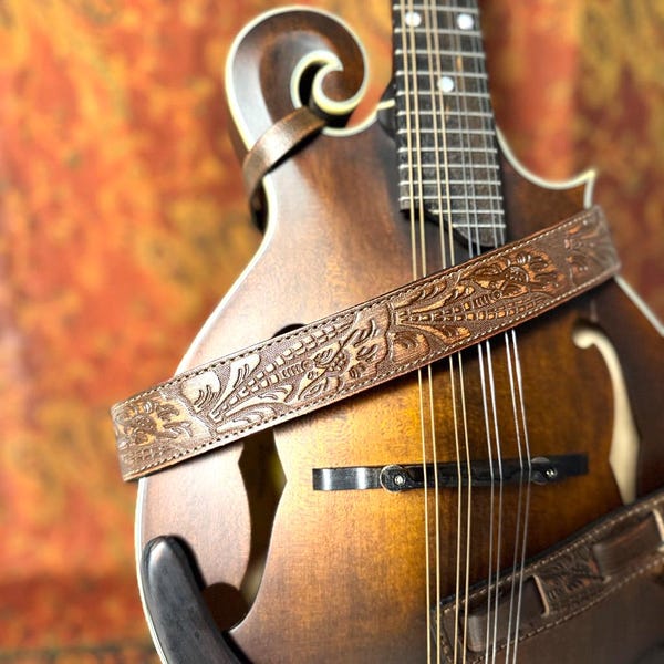 Walker And Williams M-22-BRN Bourbon Brown Leather Premium Padded Mandolin Strap With Live Oak Design For F And A Type Mandolins