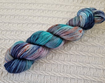 Wobbly Whale 2022: Handdyed BFL/ Blue Faced Leicester superwash fingering weight sock yarn.