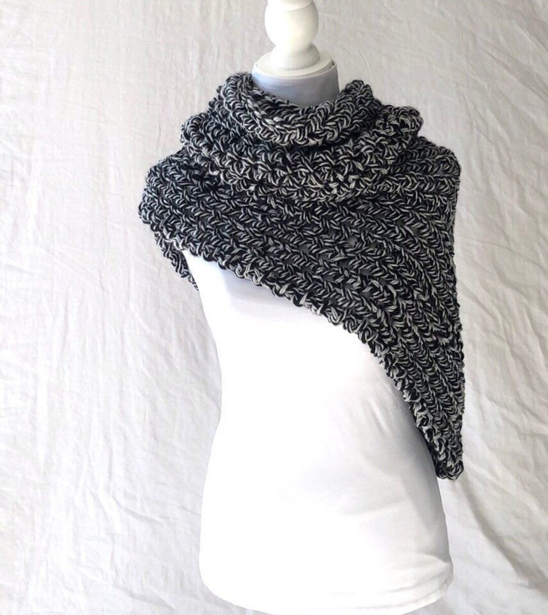 Chunky Knit Cowl Scarf - Black and White Infinity Scarf - Handmade ...