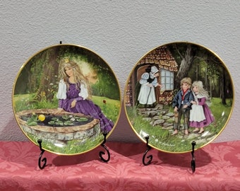 Classic Fairy Tale Plates The Frog King AND Hansel & Gretel 2 Grimm Brother's Kaiser Collector Plates Child Room Nursery Decor GIFT