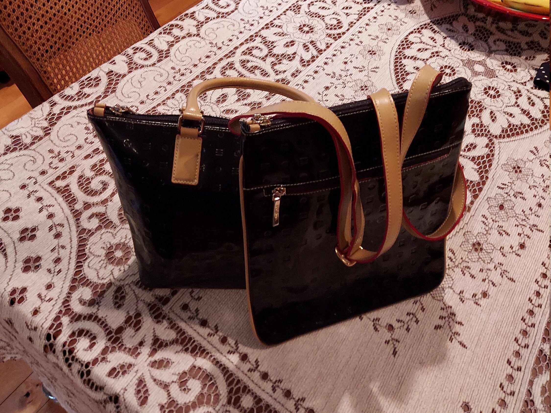 arcadia black patent leather purse