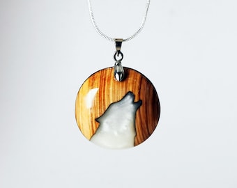 Colgante de lobo aullador, collar de lobo para hombre, joyería vikinga unisex