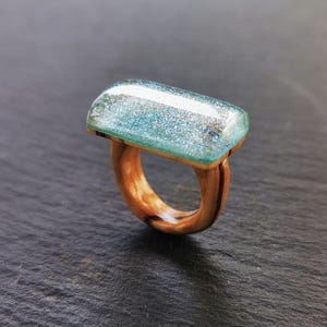 Clear wood resin ring - Wooden rings for women - Wood resin ring - Gifts for sister transparent band
