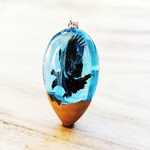 Eagle gifts, Bird jewelry in epoxy resin, Eagle necklace for daily use, Best gift for women in wood and resin