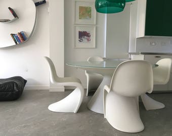 4 x Genuine Vintage Retro Design White Verner Panton Chairs by Vitra