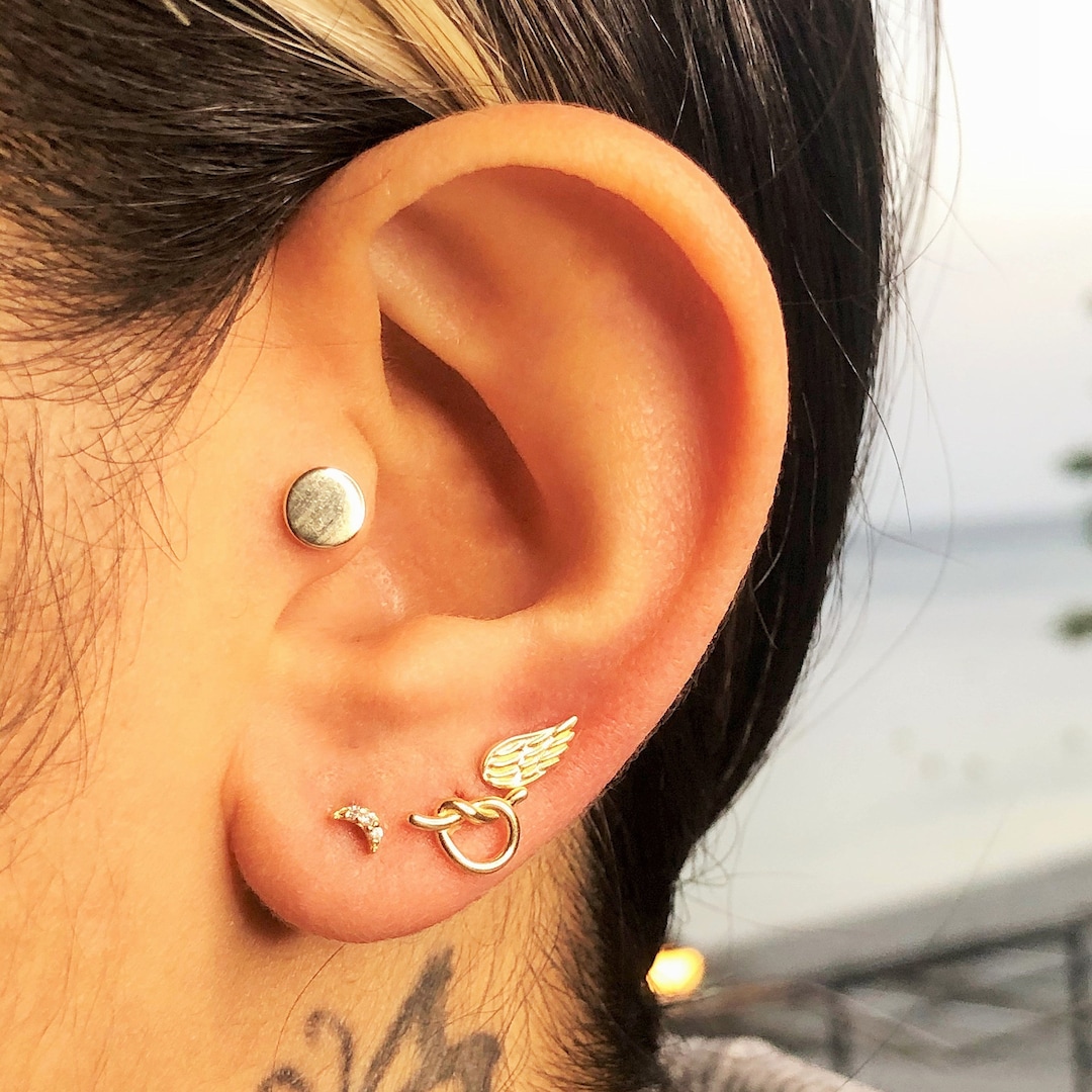 14K Solid Gold Circle Piercing, Minimalist Tragus Piercing, Gold Stud