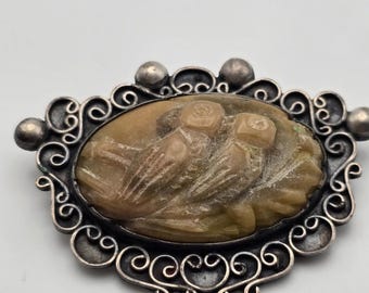Broche antiguo mexicano de plata – Motivo de dos pájaros tallado a mano