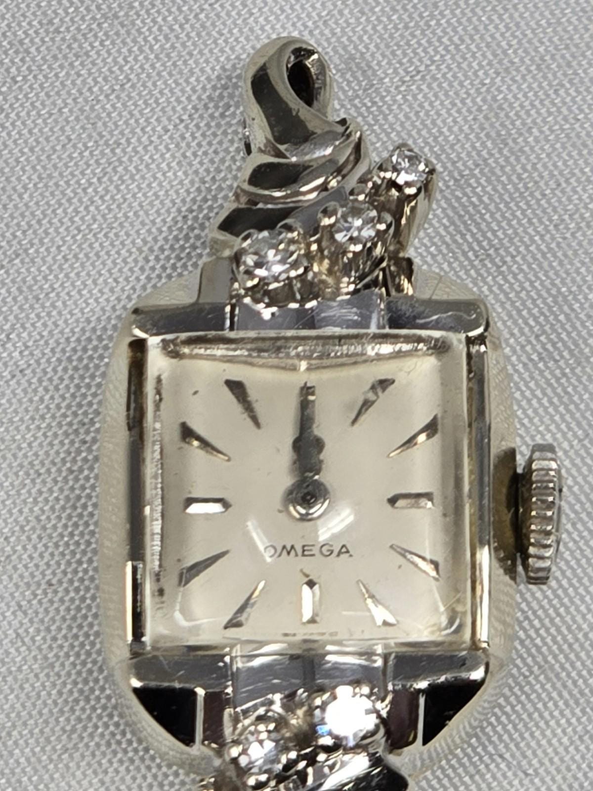 14k White Gold Ladies Omega Watch - Etsy display picture 1