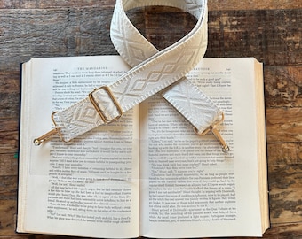 Bookmark Purse, Book Carrier, Viral Booktok Bookmark, Bookmark Handle, Bookmark Sling