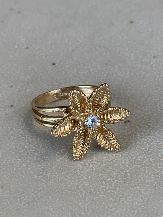 14K Gold Estate Tropical Flower Diamond Ring Art … - image 5