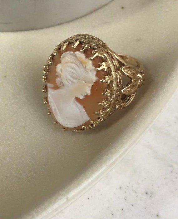 Antique Estate Victorian 14K Gold Coral and Shell… - image 3