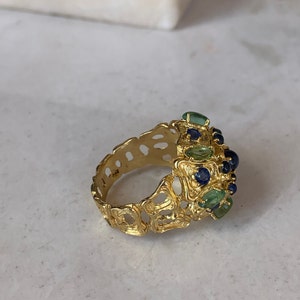 Vintage Estate 18k Gold Italian Peridot and Sapphire Chunky Brutalist Dome Ring.