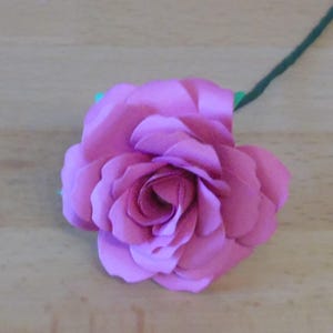 Papieren bloemen – kleine roze papieren roos // Papieren rozen // Cadeau // Moederdag // Valentijnsdag