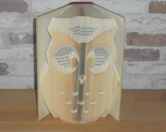Owl - folded book // book folding art // decoration // bookworm // bookworm // gift // book decoration