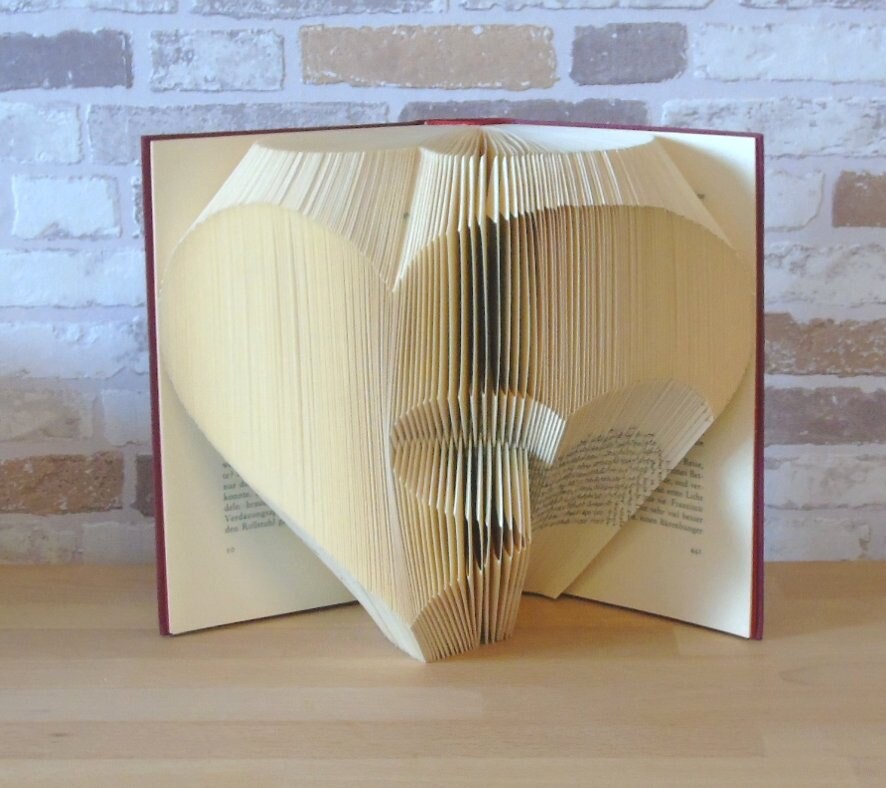 Gefaltetes Buch Herz in Herz // Buchkunst // Bookfolding // Etsy.de