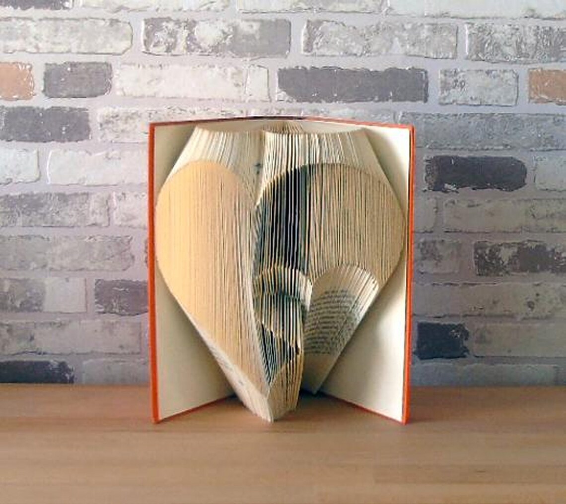 Gefaltetes Buch Herz in Herz // Buchkunst // Bookfolding // Etsy.de