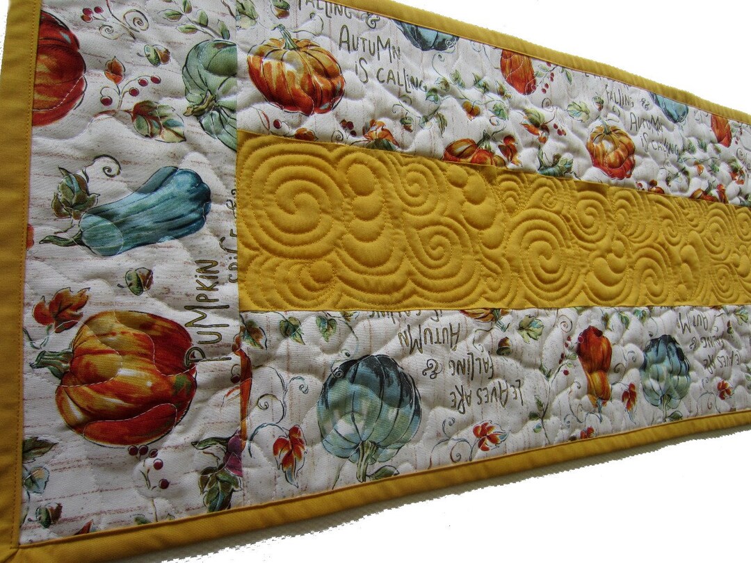 Fall Pumpkins and Gourds Quilted Table Runner, Seasonal Autumn Harvest ...