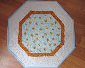 15.5" Tossed White Summer Daisies on Pale Blue Background Octagonal Quilted Table Topper Rimmed in Powder Blue with Custom Quilting